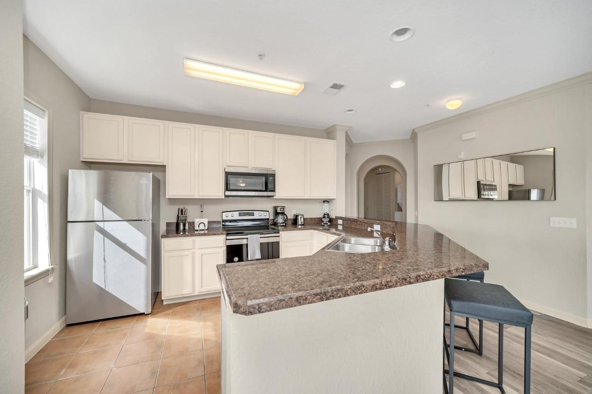 Spacious 2Br Condo W Pool & Hot Tub Near Disney Орландо Экстерьер фото